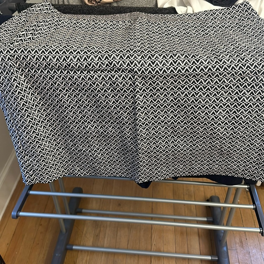 Black and white pencil skirt